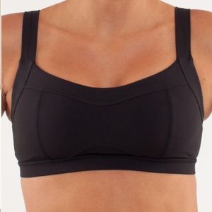 Lululemon Run: Engage bra